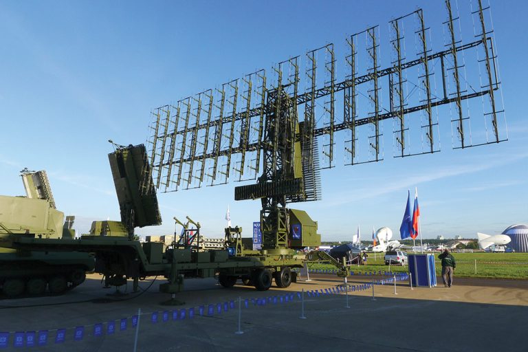 Rusia își verifică sistemul de apărare antiaeriană din Crimeea