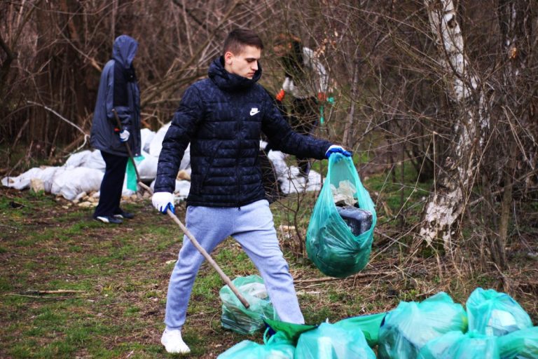 Moldovenii, chemați la marea curățenie