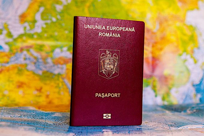 Moldovenii cu cetățenie română vor beneficia de facilitățile Tratatului Schengen