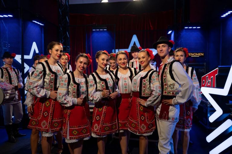 VIDEO/ Au uimit publicul la „Românii au Talent”. Ansamblul „Izvorașul” din Cahul, a arătat un dans popular de excepție pe ritmuri de folclor moldovenesc