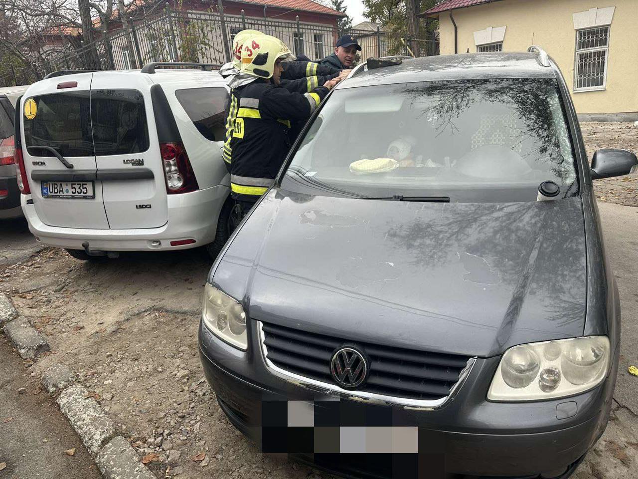 Un copil de un an a rămas blocat într-o mașină la Orhei 4 deblocare copil1