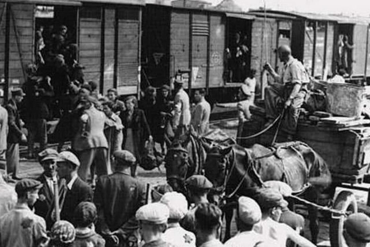 Primul val de deportări sovietice: Suferințele prin care au trecut acești oameni sunt greu de descris
