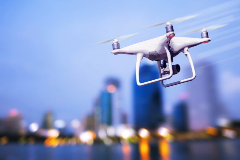 Japonia interzice folosirea dronelor de către persoanele în stare de ebrietate. Pedepsele sunt aspre!