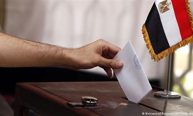 Secţiile de votare s-au închis pentru prima etapă a alegilor din Egipt
