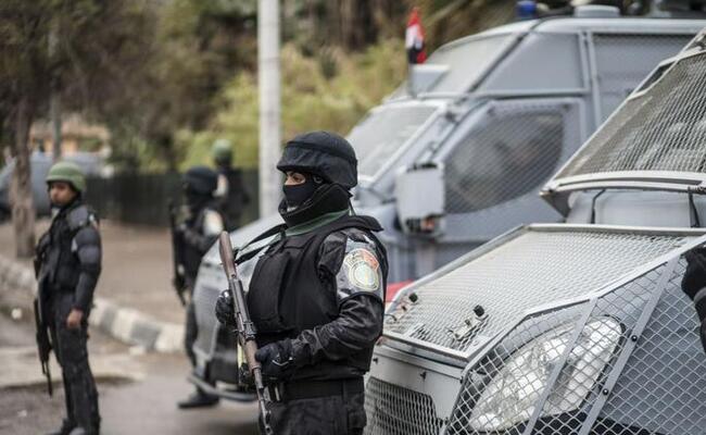 Trei poliţişti, ucişi într-un atac în oraşul egiptean Ismadliya