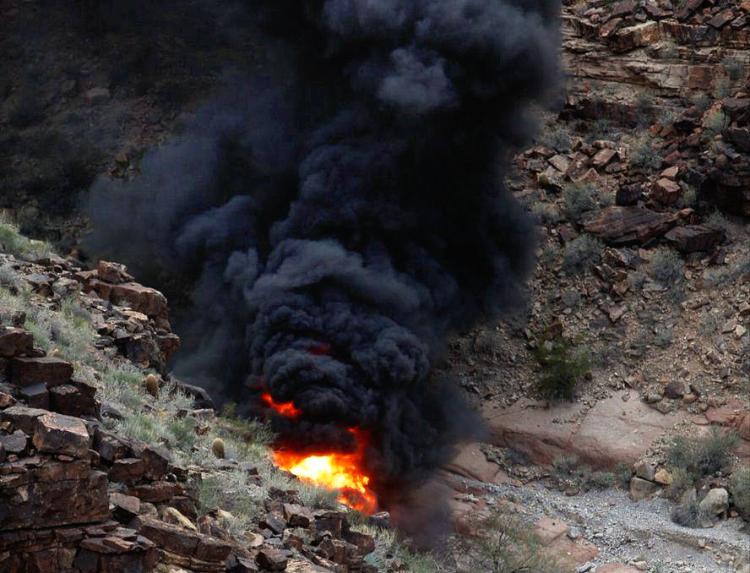 SUA : Un elicopter s-a prăbuşit în Marele Canion. Trei persoane au murit