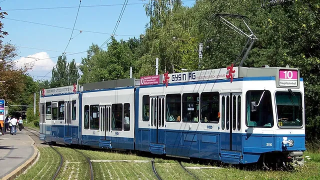 Elveţia va trimite Ucrainei zeci de tramvaie scoase din circulaţie