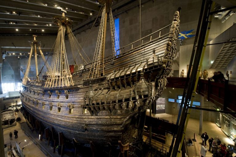 Epavele a două nave de război datând probabil din secolul al XVII-lea, descoperite în apropiere de Stockholm