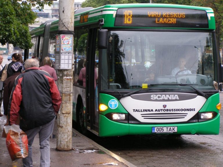 Estonia, prima ţară europeană care oferă transport gratuit cu autobuzul pe teritoriul întregii țări