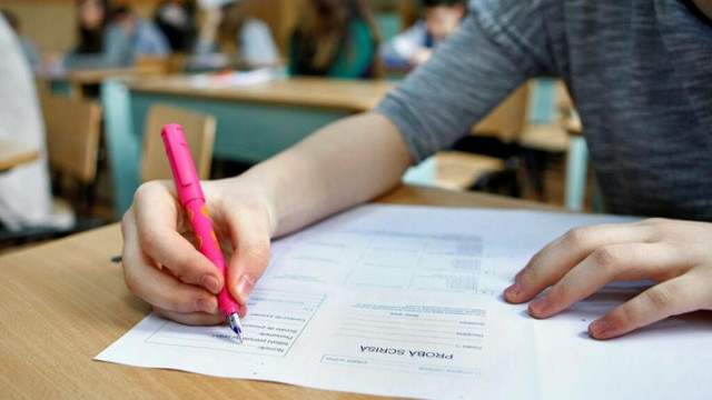 Penalități pentru responsabilii din opt gimnazii unde au fost admise scurgeri ale testelor de examene