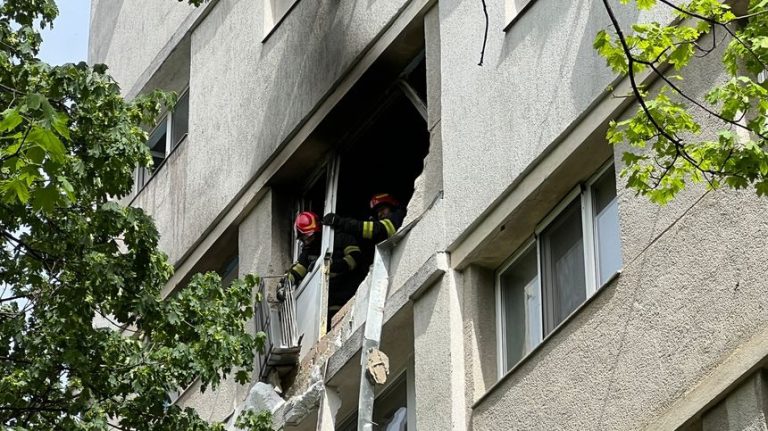 Explozie la Iași. Un bărbat a suferit arsuri grave