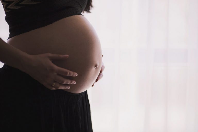 Bătălia genetică între mame și tați ar putea fi responsabilă de anumite boli care apar în sarcină