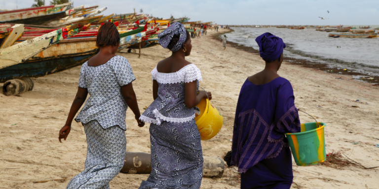 Excluziunea economică şi socială, obstacolele cu care se confruntă un adult analfabet în Senegal – VIDEO