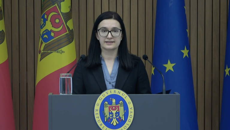 Cristina Gherasimov va efectua o vizită la București