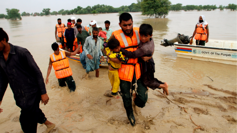 Ploile musonice din Pakistan sunt ‘fără precedent în ultimii 30 de ani’