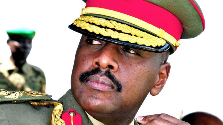 Fiul preşedintelui ugandez promite să trimită trupe pentru apărarea Moscovei