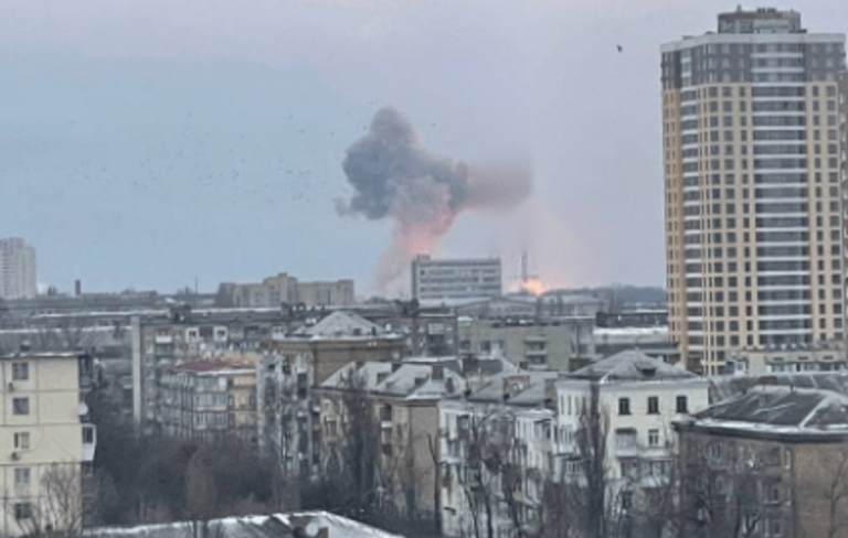 Un elicopter S-A PRĂBUŞIT în apropierea unei grădiniţe din regiunea Kiev