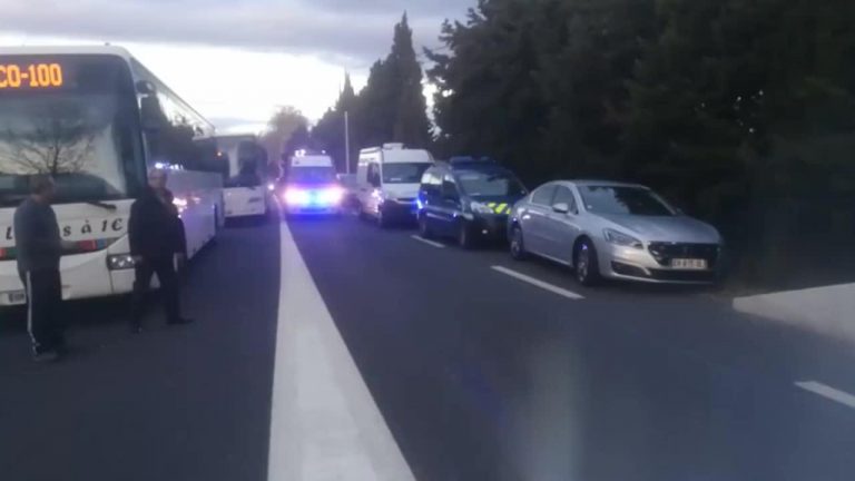Accident rutier în sud-vestul Franţei. 27 de persoane au fost rănite