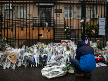 Omagiu în memoria victimelor atacului islamist din sud-vestul Franţei