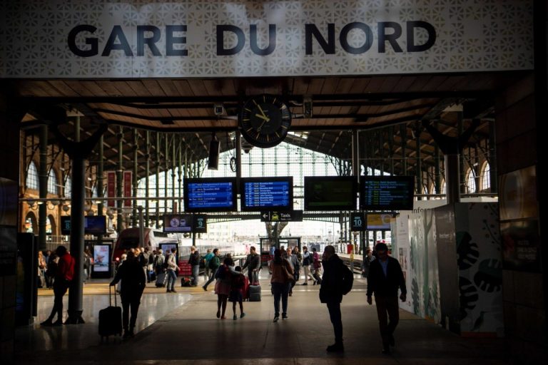 Gara de Nord din Paris a fost evacuată din cauza unei alerte cu bombă