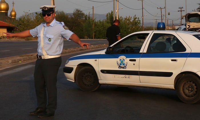 Grecia : Polițiștii au descoperit 19 migranți ascunși într-o autocisternă  în apropierea graniţei cu Turcia