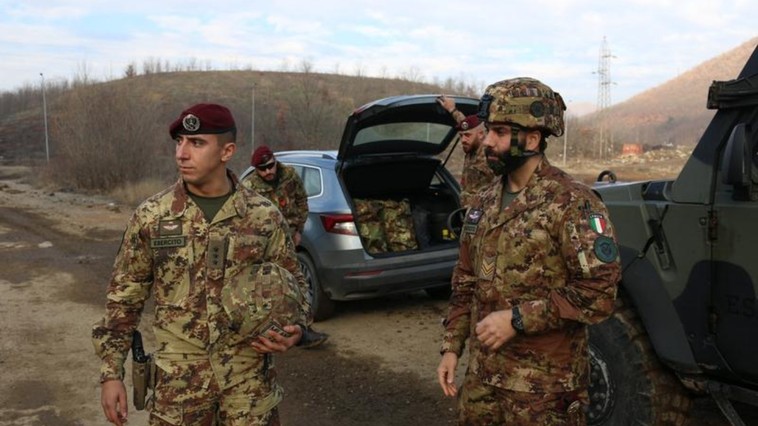 Ministrul italian de Externe vrea o armată a Uniunii Europene