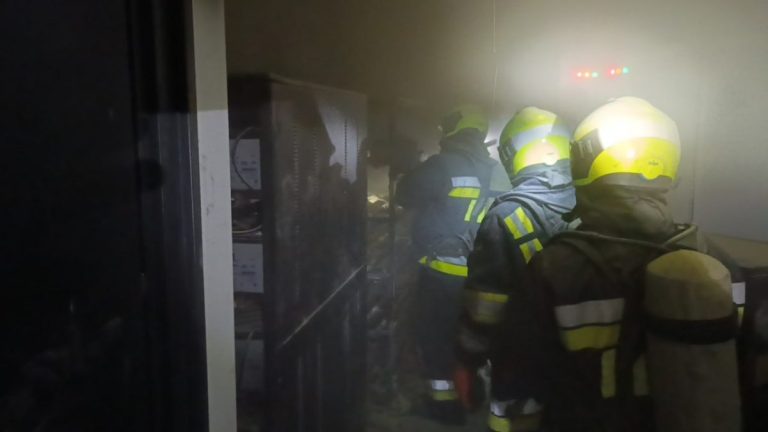 Incendiu la Florești: Un bărbat a ajuns la spital cu arsuri, după ce casa în care locuia a luat foc