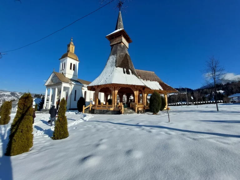 Mănăstirea veche de peste patru secole care confirmă legăturile religioase dintre Maramureș și Moldova