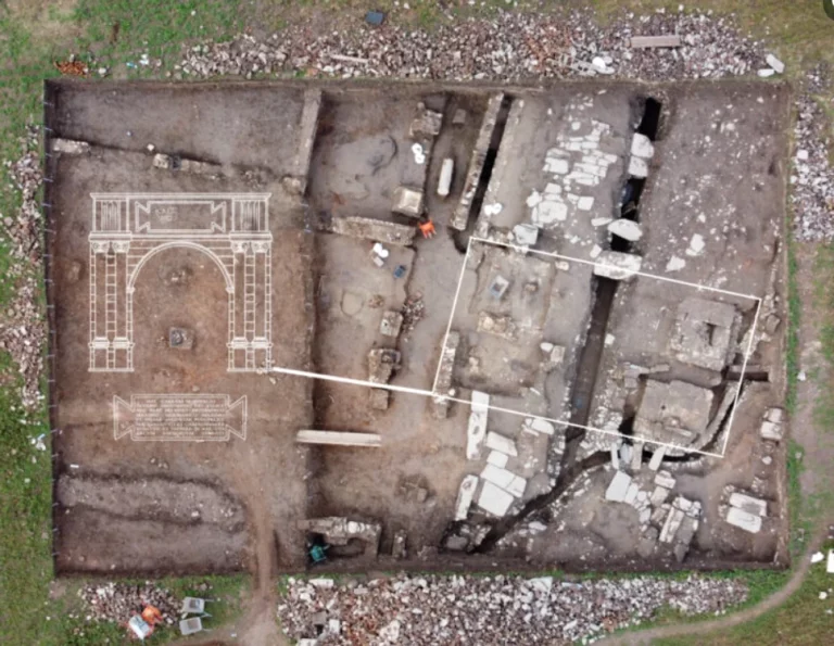 Arheologii sârbi au descoperit un arc de triumf din perioada Imperiului Roman