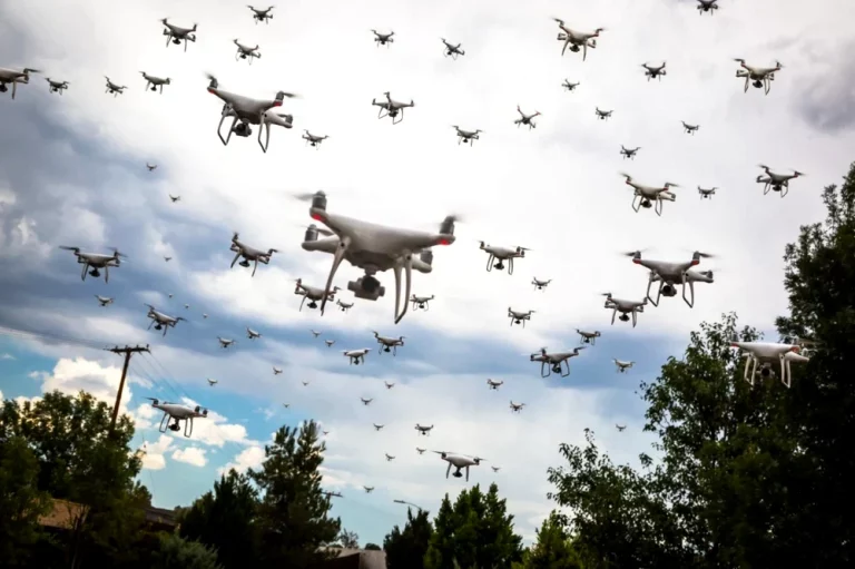 Coaliția Dronelor vrea să trimită un milion de astfel de aparate în Ucraina, în 2024