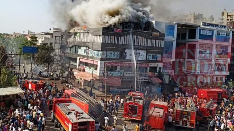 Incendiu devastator într-o școală din India. Cel puţin 17 studenţi au murit (VIDEO)