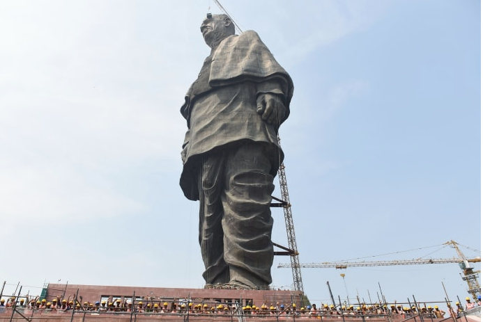 India inaugurează cea mai înaltă statuie din lume