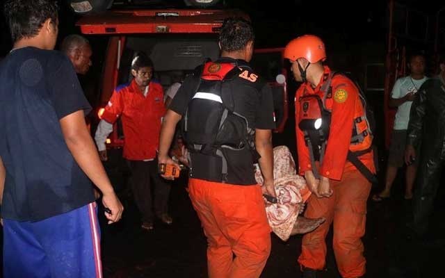 Bilanțul alunecărilor de teren din estul Indoneziei a ajuns la 92 de morți