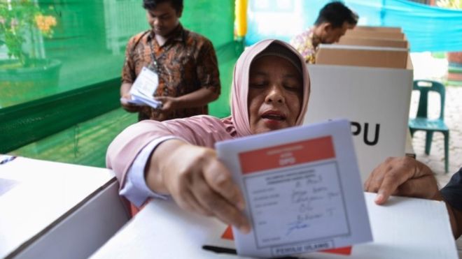 Epuizarea a ucis peste 270 de membri ai secțiilor de votare din Indonezia
