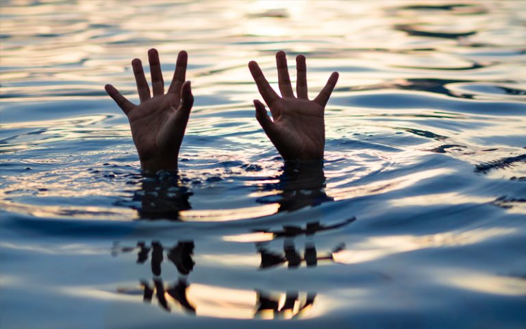 Un bărbat s-a înecat într-un iaz din Ocnița