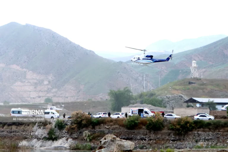 Elicopter prăbuşit în Iran: Căutările aeriene au fost sistate din cauza întunericului