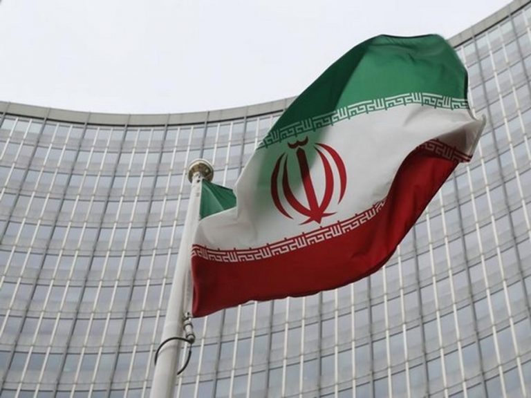 Iranul ameninţă că va riposta în cazul în care atacuri cibernetice străine îi vizează obiectivele nucleare