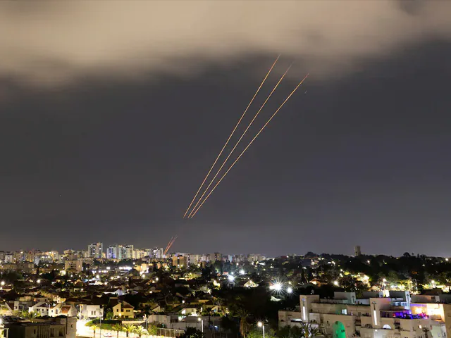 Armata israeliană a arătat jurnaliştilor rămăşiţele unei masive rachete balistice iraniene – VIDEO