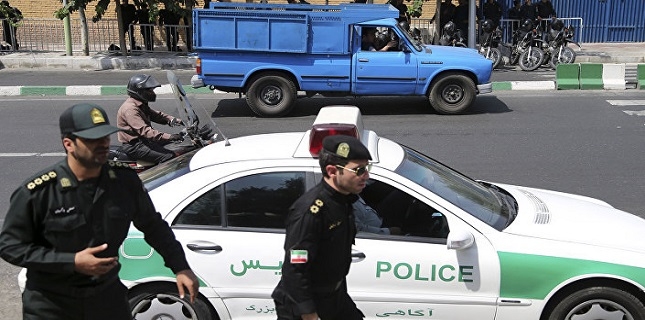 Vehicul care transporta vaccinuri împotriva covid-19, atacat la Teheran