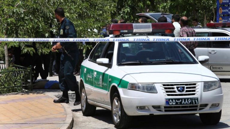 Cel puţin 13 morţi şi 40 de răniţi într-un atentat în sudul Iranului