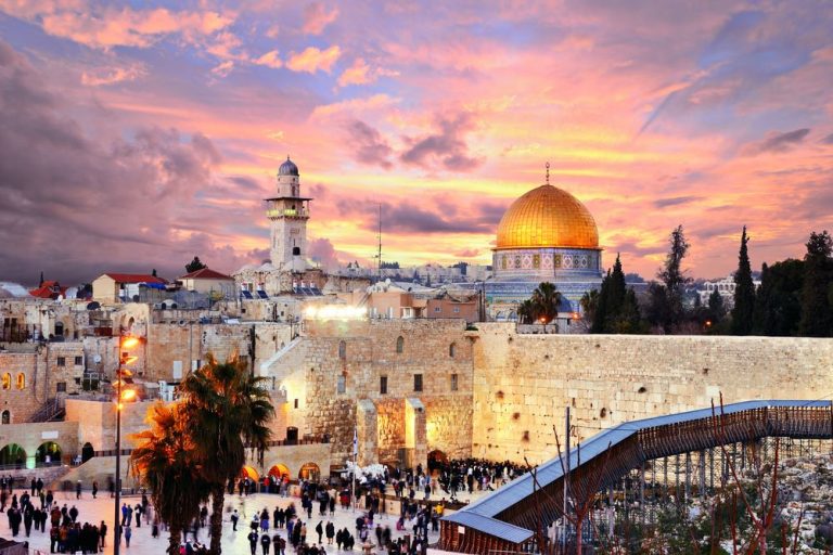 Atmosferă apăsătoare la Ierusalim, unde vineri a fost marcat Drumul Crucii