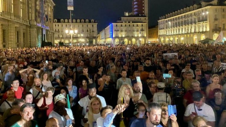 Manifestaţii în Italia împotriva paşaportului sanitar