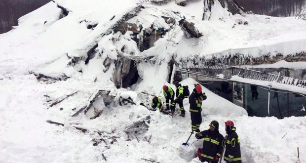 Un pompier şi-a pierdut viaţa în urma intemperiilor din nordul Italiei