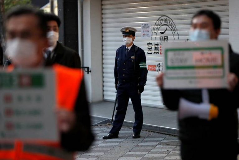 Japonia începe ridicarea stării de urgență