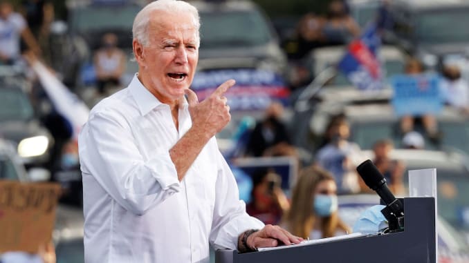 Joe Biden cere Congresului să acţioneze imediat pentru a limita circulaţia armelor de foc în SUA