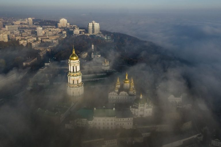 Clădirea unei biserici ortodoxe afiliate la Rusia din Kiev ar putea fi ‘dezmembrată’