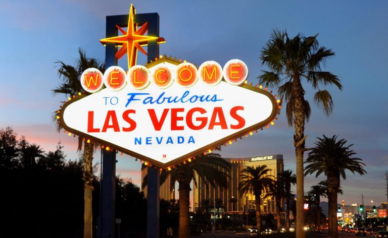 Cazinourile și hotelurile din Las Vegas se închid marţi
