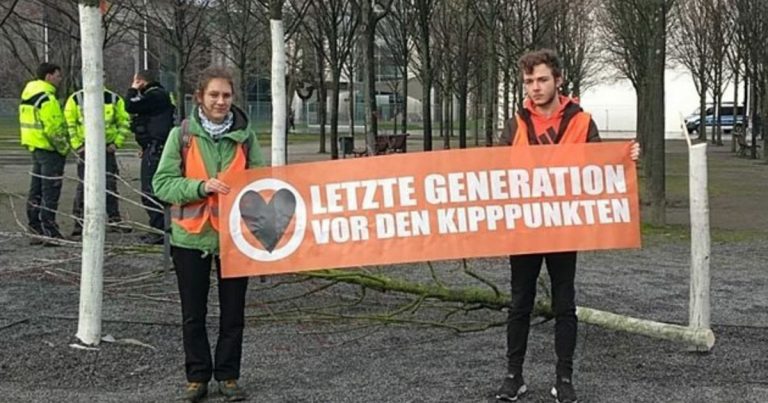 Activiştii pentru climă de la ‘Ultima Generaţie’ organizează proteste în cel puţin 13 oraşe din Germania