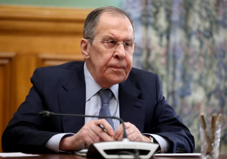 Lavrov cere SUA să ‘oprească agresiunea’ împotriva Yemenului