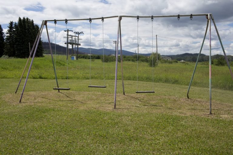 Rămăşiţele a 215 copii indigeni, găsite pe locul unei foste şcoli rezidenţiale din Canada